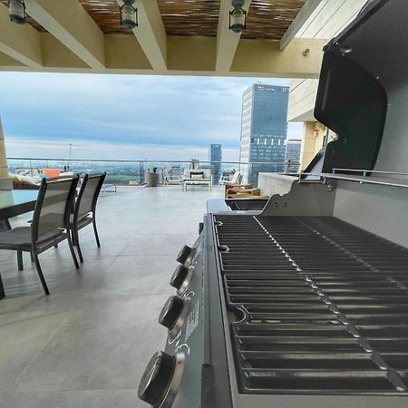 Ferienwohnung Beautiful Penthouse W/Amazing View, Prime Location Ramat Gan Exterior foto