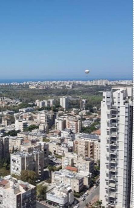Ferienwohnung Beautiful Penthouse W/Amazing View, Prime Location Ramat Gan Exterior foto