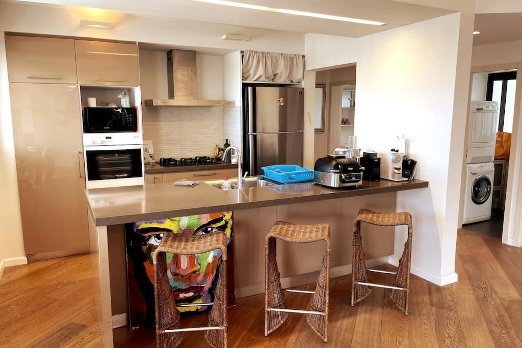 Ferienwohnung Beautiful Penthouse W/Amazing View, Prime Location Ramat Gan Exterior foto