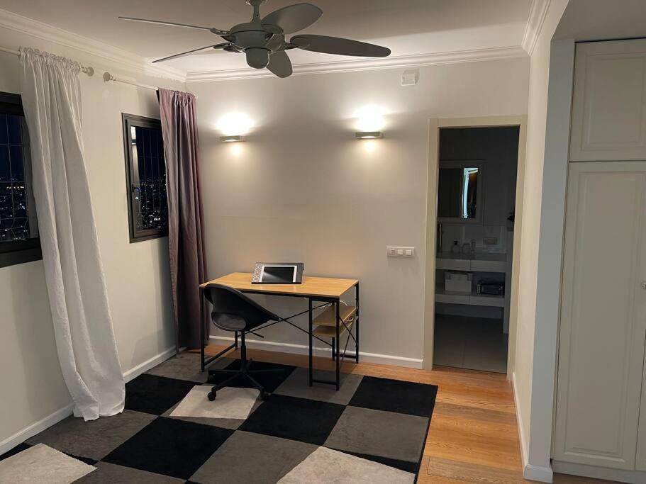 Ferienwohnung Beautiful Penthouse W/Amazing View, Prime Location Ramat Gan Exterior foto