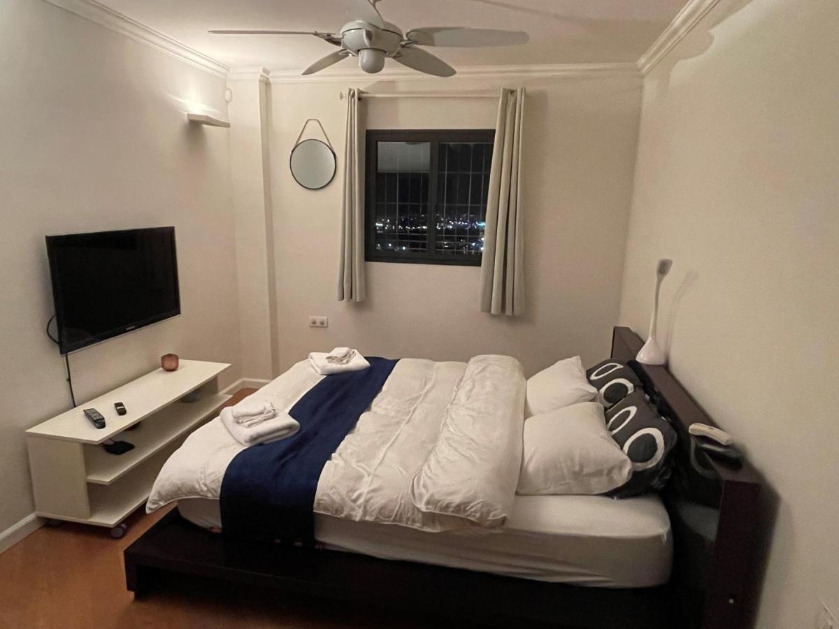 Ferienwohnung Beautiful Penthouse W/Amazing View, Prime Location Ramat Gan Exterior foto