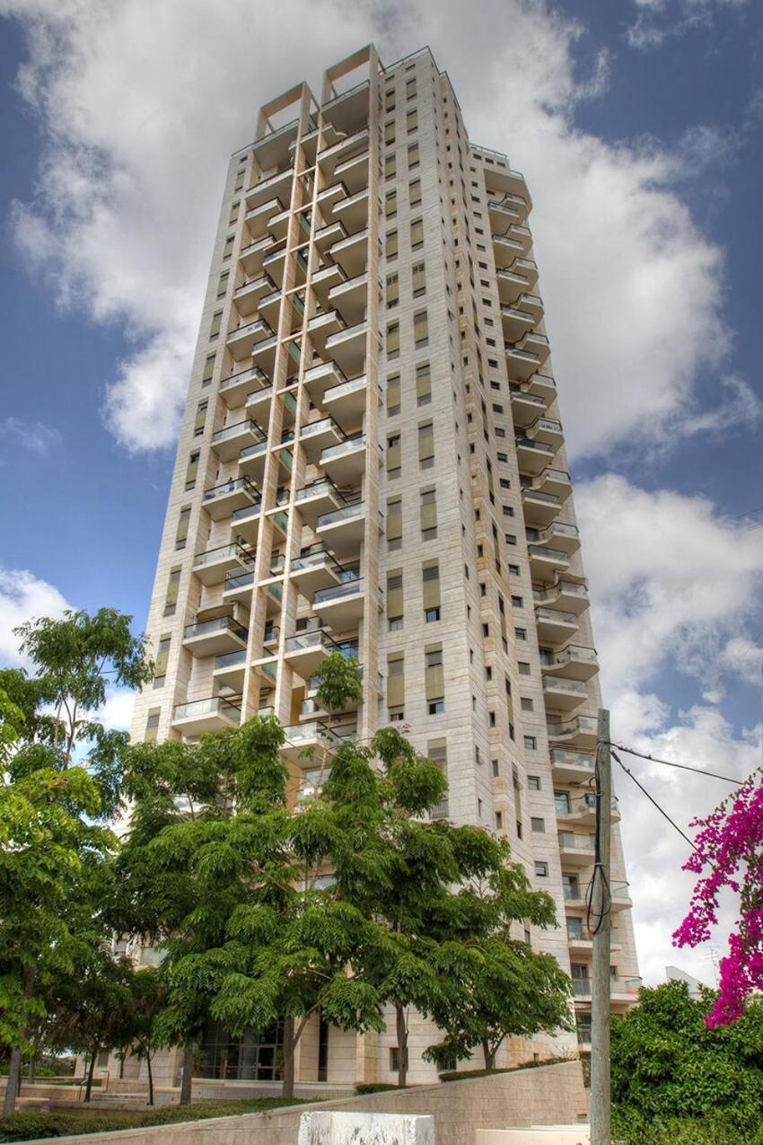 Ferienwohnung Beautiful Penthouse W/Amazing View, Prime Location Ramat Gan Exterior foto