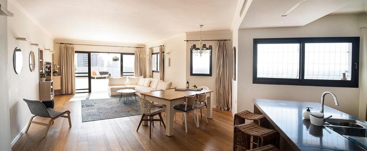 Ferienwohnung Beautiful Penthouse W/Amazing View, Prime Location Ramat Gan Exterior foto
