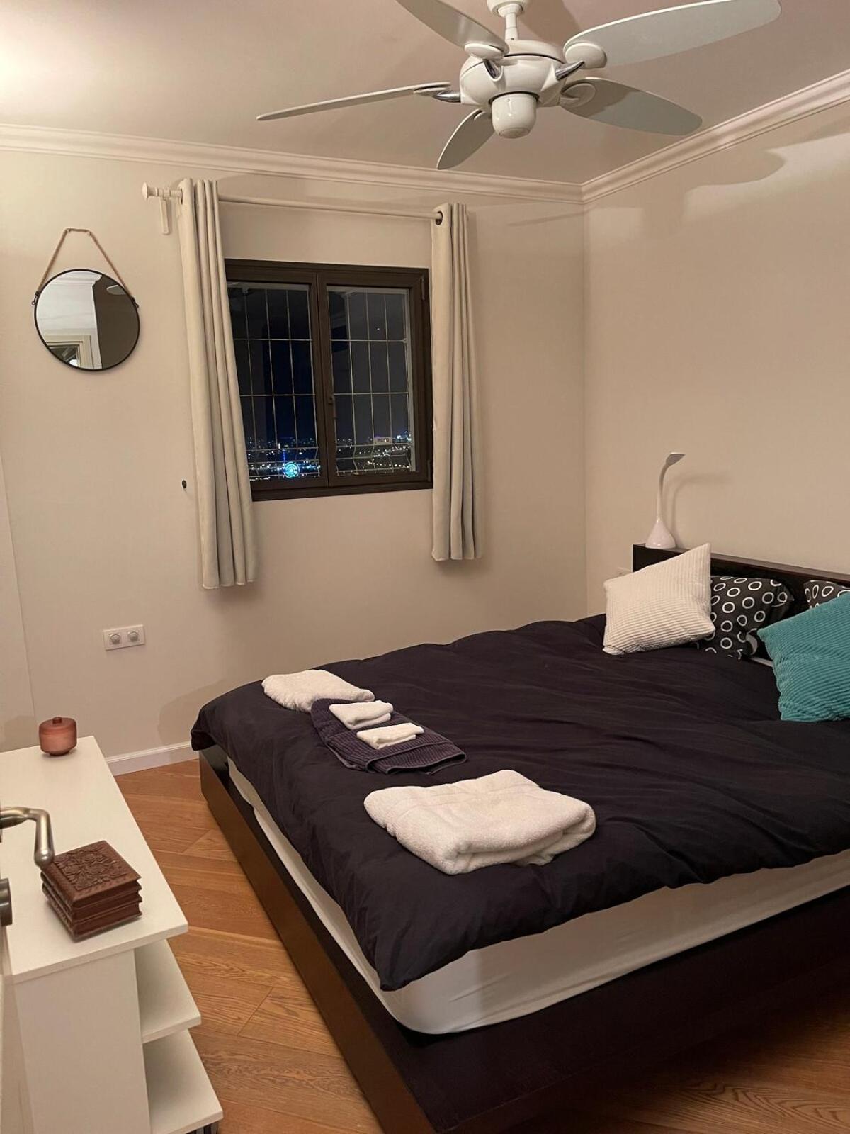 Ferienwohnung Beautiful Penthouse W/Amazing View, Prime Location Ramat Gan Exterior foto
